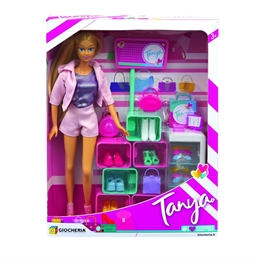 Tanya I Love Shopping