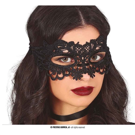 Maschera nera in pizzo