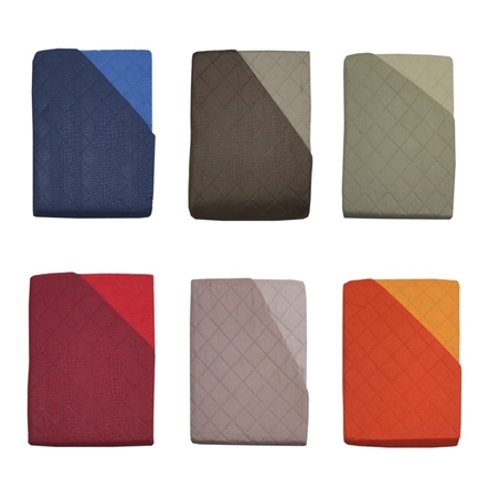 Trapuntino Double Face bicolore leggero per il periodo primaverile o autunnale, realizzato in morbida microfibra.