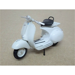 MAISTO MOTO 1:18 VESPA 150 (1956)