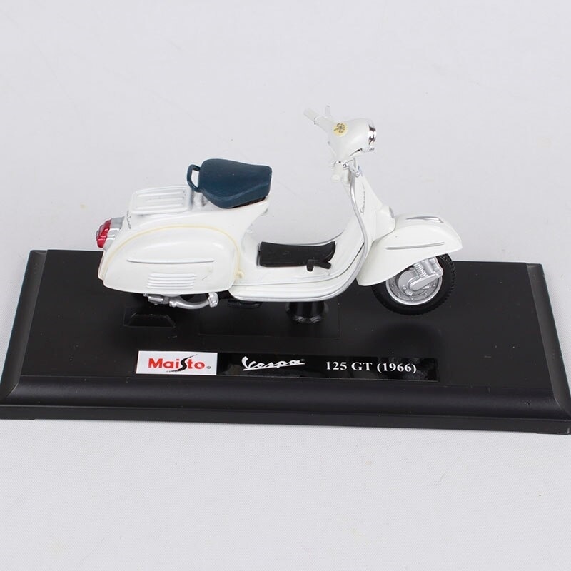 MAISTO MOTO 1:18 125 GT (1966)