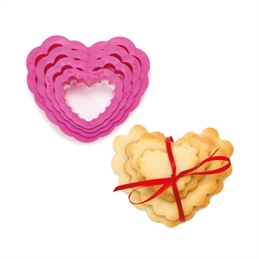 Set 4 tagliapasta Cuore festonato